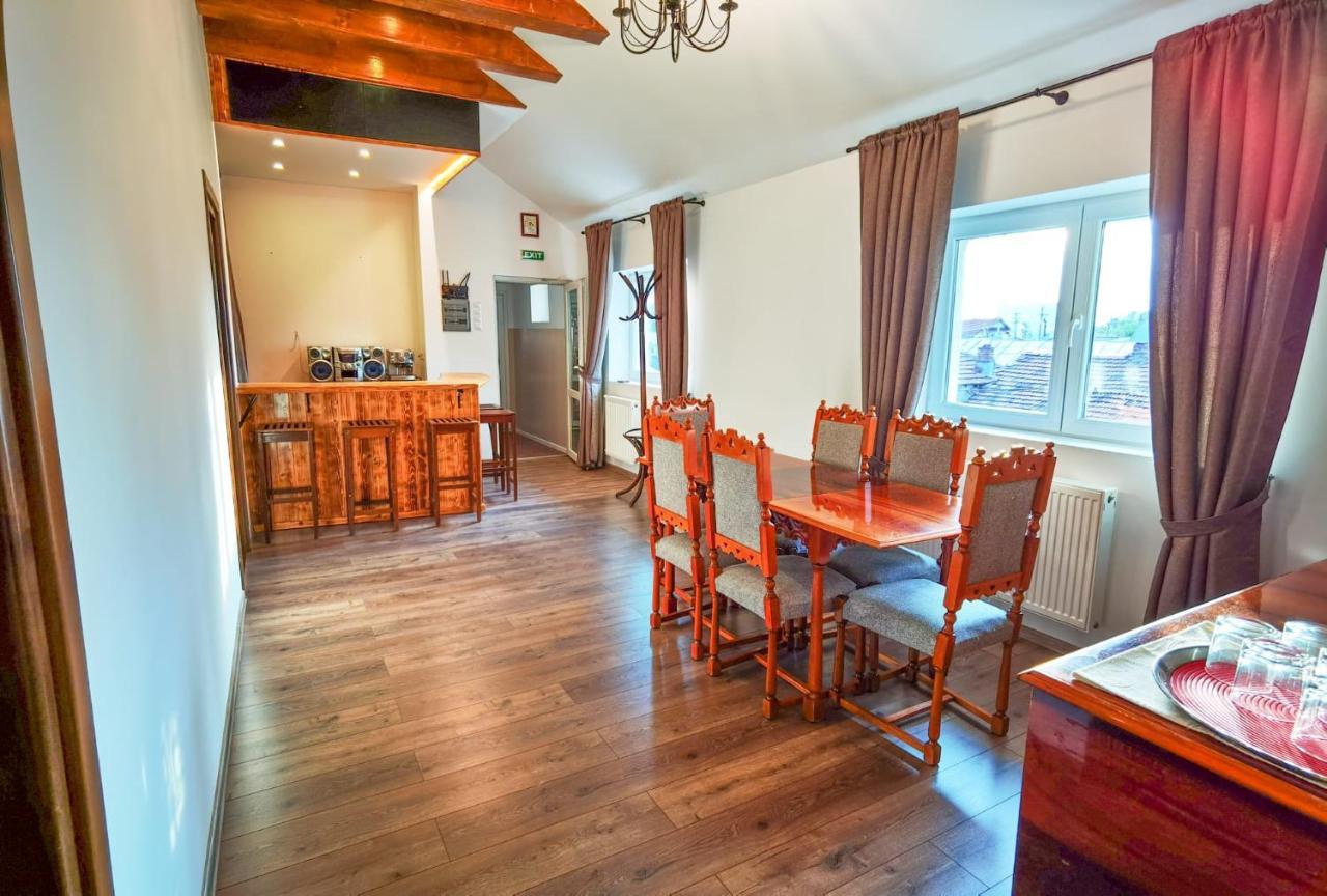 Apartament 2 Camere - Casa Divertis Buzau Ngoại thất bức ảnh