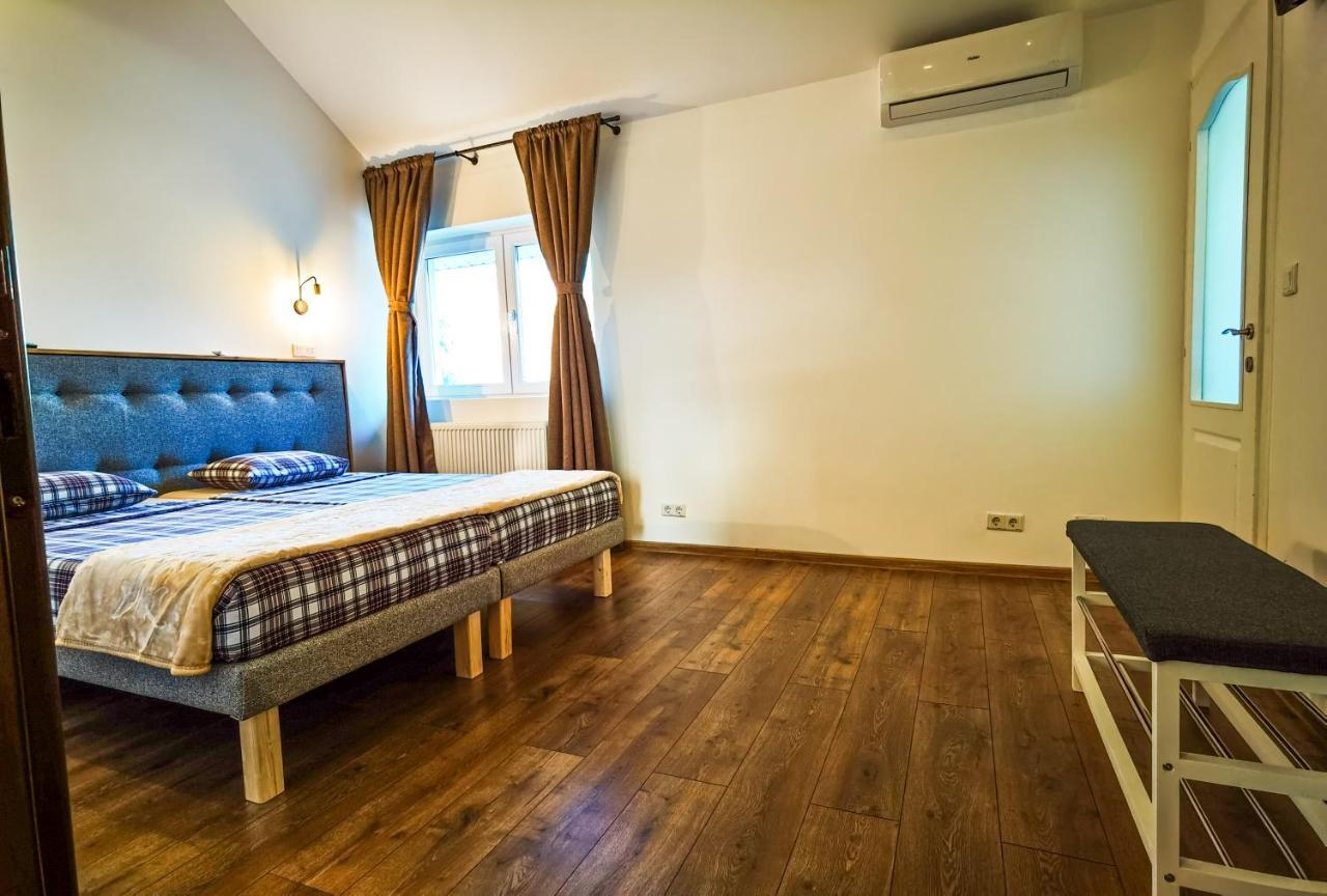 Apartament 2 Camere - Casa Divertis Buzau Ngoại thất bức ảnh